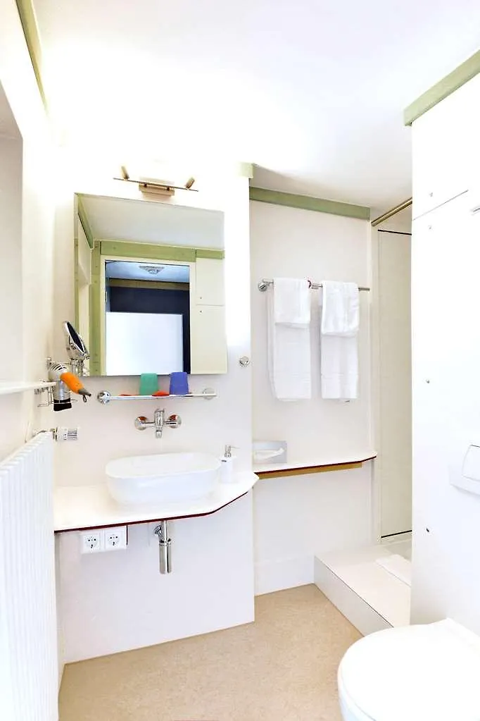 ***  Abalon Hotel Ideal Stuttgart Germany