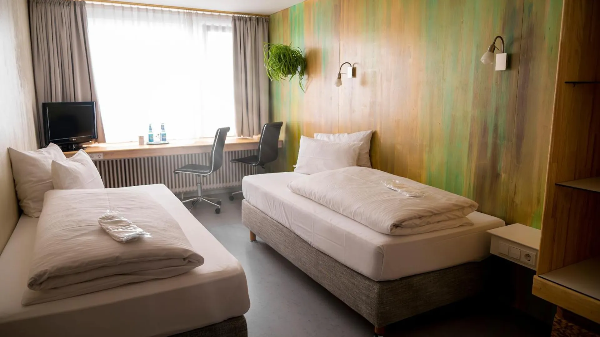 ***  Abalon Hotel Ideal Stuttgart Germany